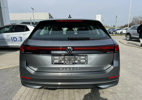 Volkswagen Passat cena 189900 przebieg: 5, rok produkcji 2024 z Chocianów małe 37